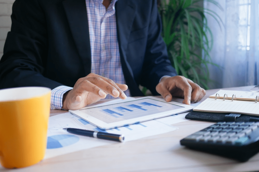 Nanda & Associate Lawyers Canada - a lawyer drafting a will for their client