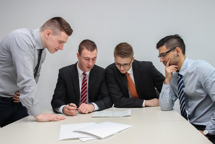 Nanda & Associate Lawyers Canada - Immigration lawyers discussing the best options for immigration.