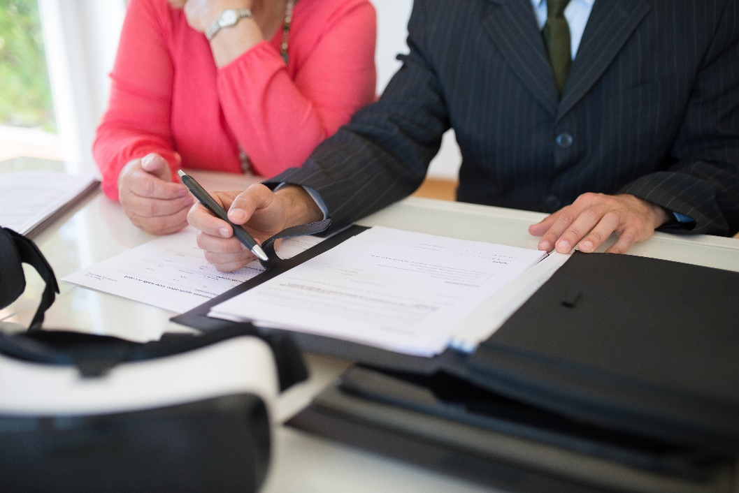 Nanda & Associate Lawyers Canada - A divorce lawyer speaking with their client.