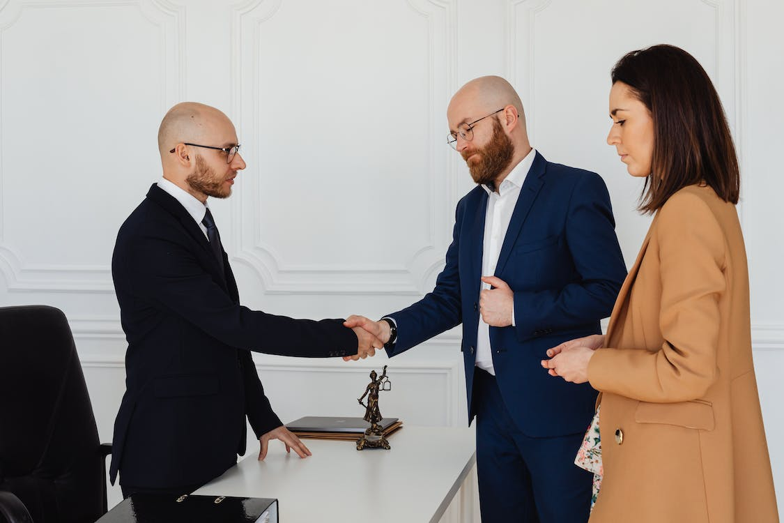 Nanda & Associate Lawyers Canada - A couple consulting with a divorce lawyer.