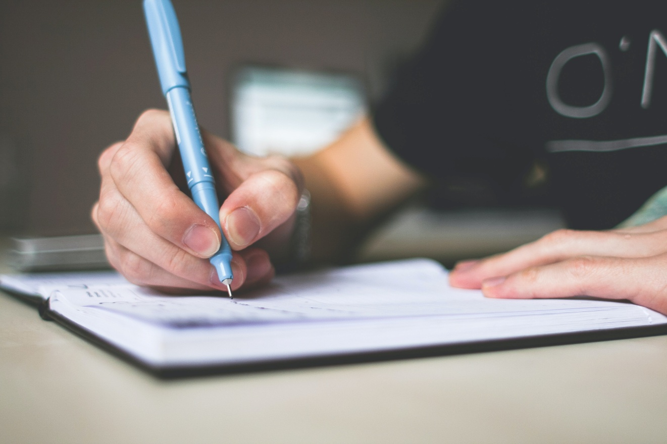 Nanda & Associate Lawyers Canada - A man working on his will and estate
