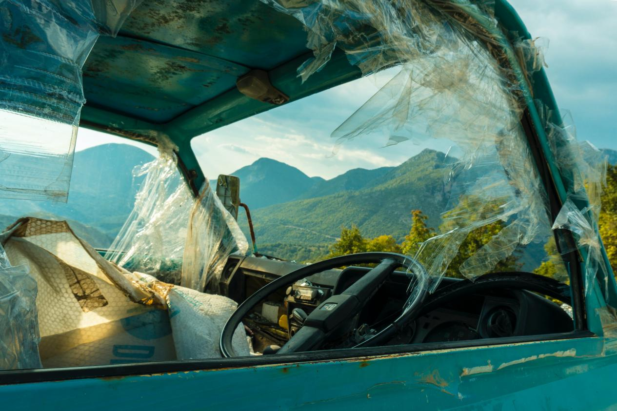 Nanda & Associate Lawyers Canada - Broken windscreen of a truck